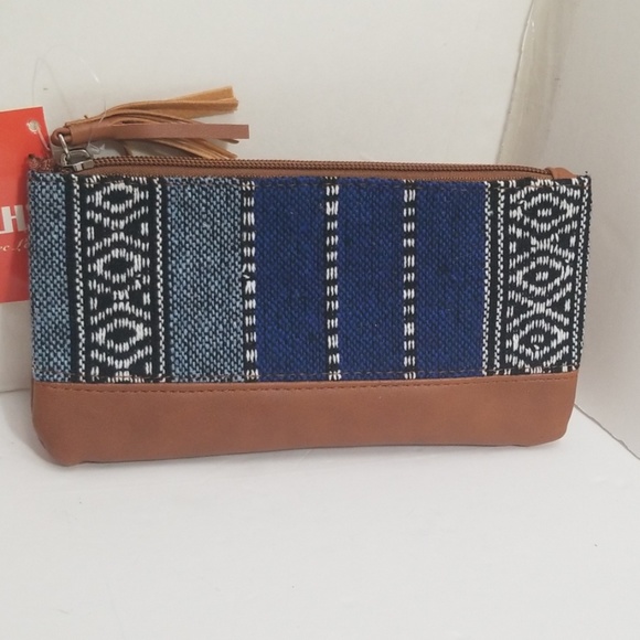 NWT Chiara blue Aztec zipper pouch - Picture 1 of 8